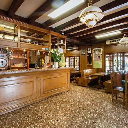 Albergo Ristorante Da Felice Loria Luaran gambar