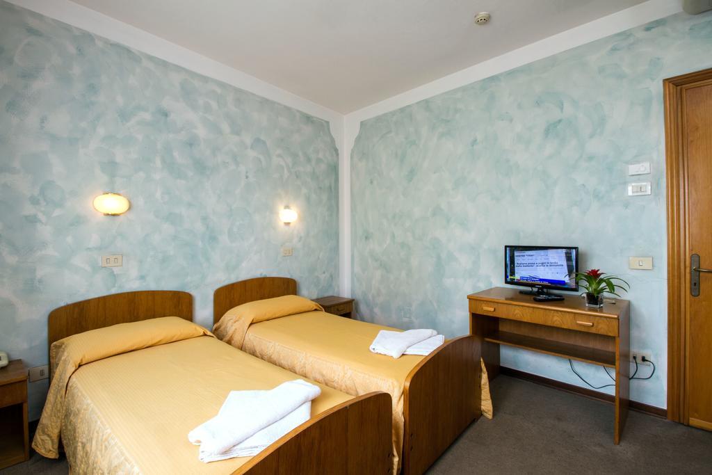 Albergo Ristorante Da Felice Loria Luaran gambar