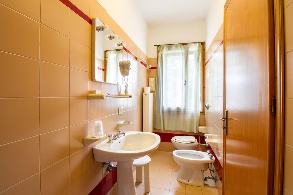 Albergo Ristorante Da Felice Loria Luaran gambar