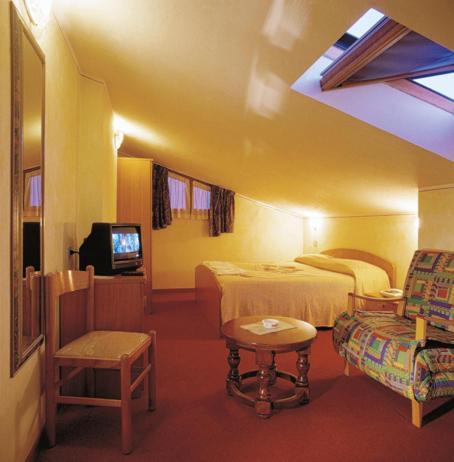 Albergo Ristorante Da Felice Loria Bilik gambar